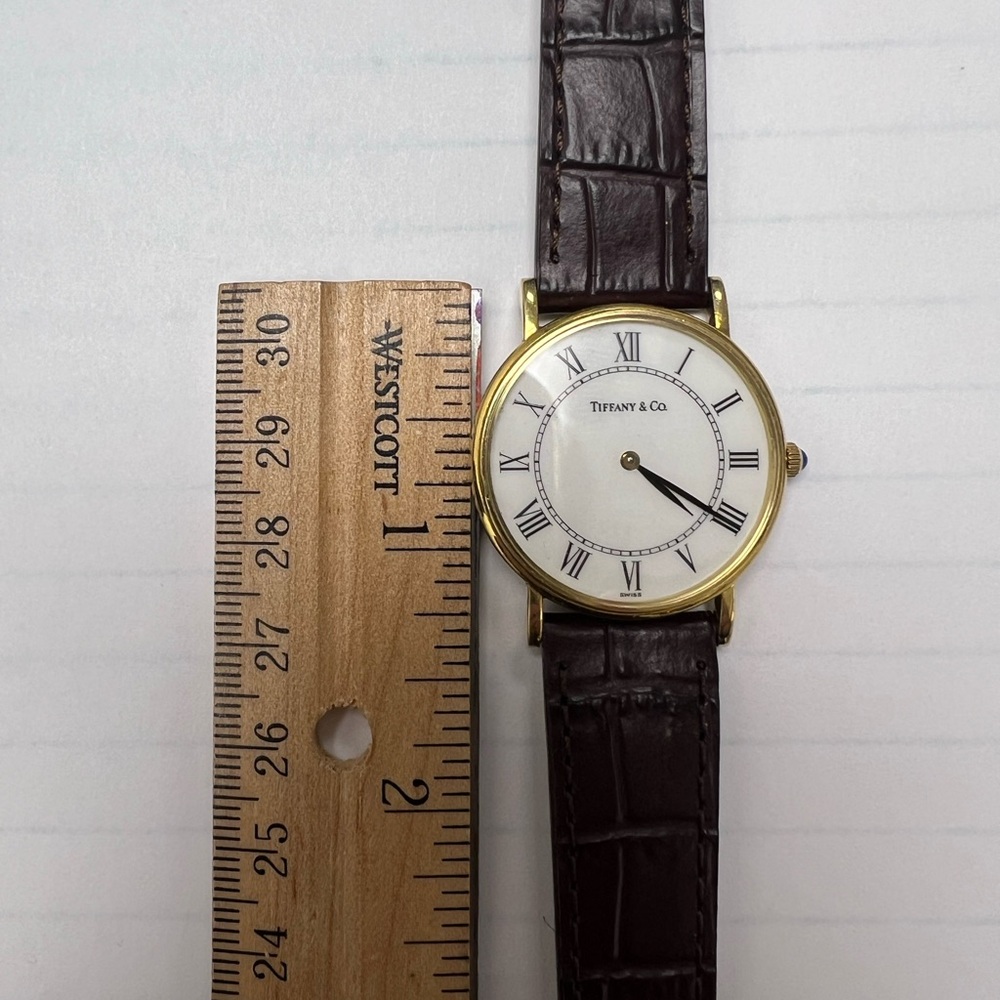 TIFFANY & CO 14K YELLOW GOLD CLASSIC ROUND WHITE DIAL QUARTZ WATCH - Picture 10 of 11